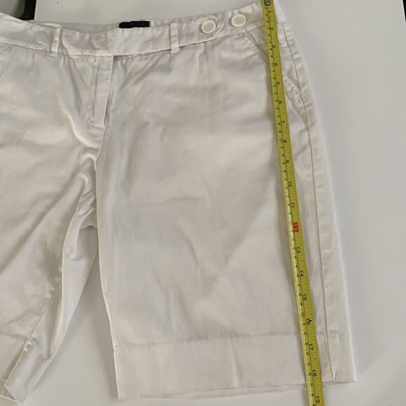 The Limited Drew Fit White Women's Stretch Shorts Size 10 - Picture 6 of 8